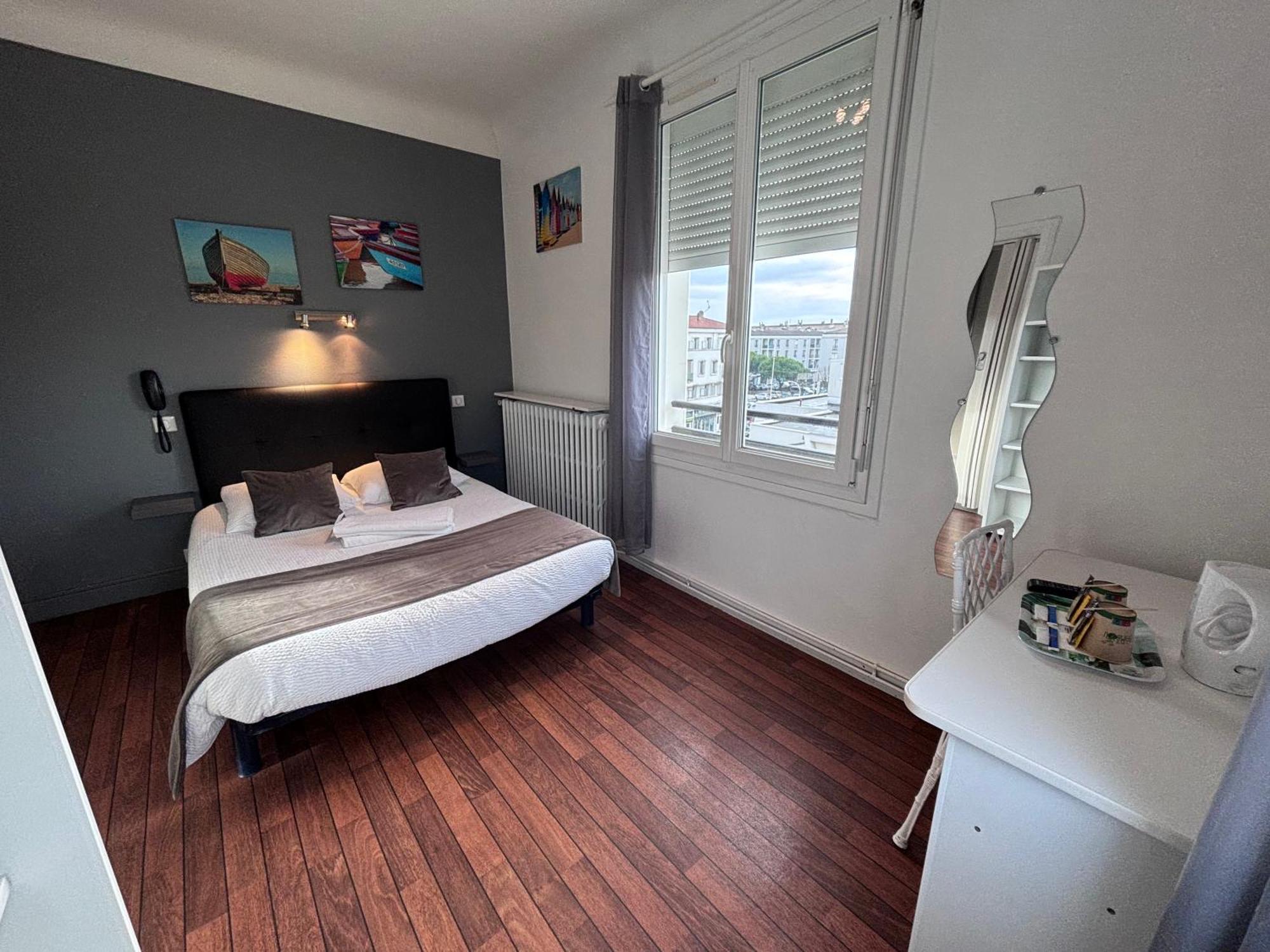 Crystal Hotel Royan Bagian luar foto