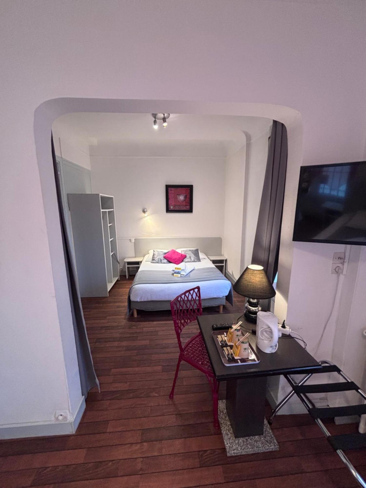Crystal Hotel Royan Bagian luar foto